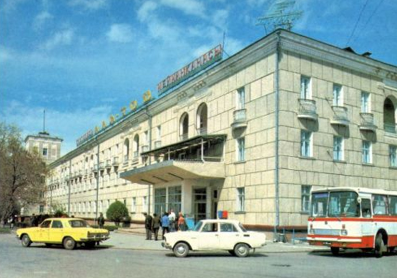 Гостиница «Ала-Тоо» (1960 г.)